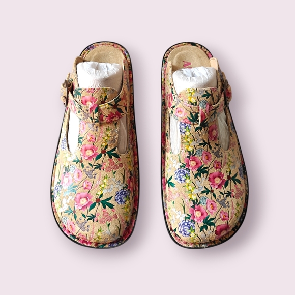 NEW Alegria Classic Clogs in, A Fine Romance(Beige with Florals) Size 9-1/2 -10 - Picture 4 of 8